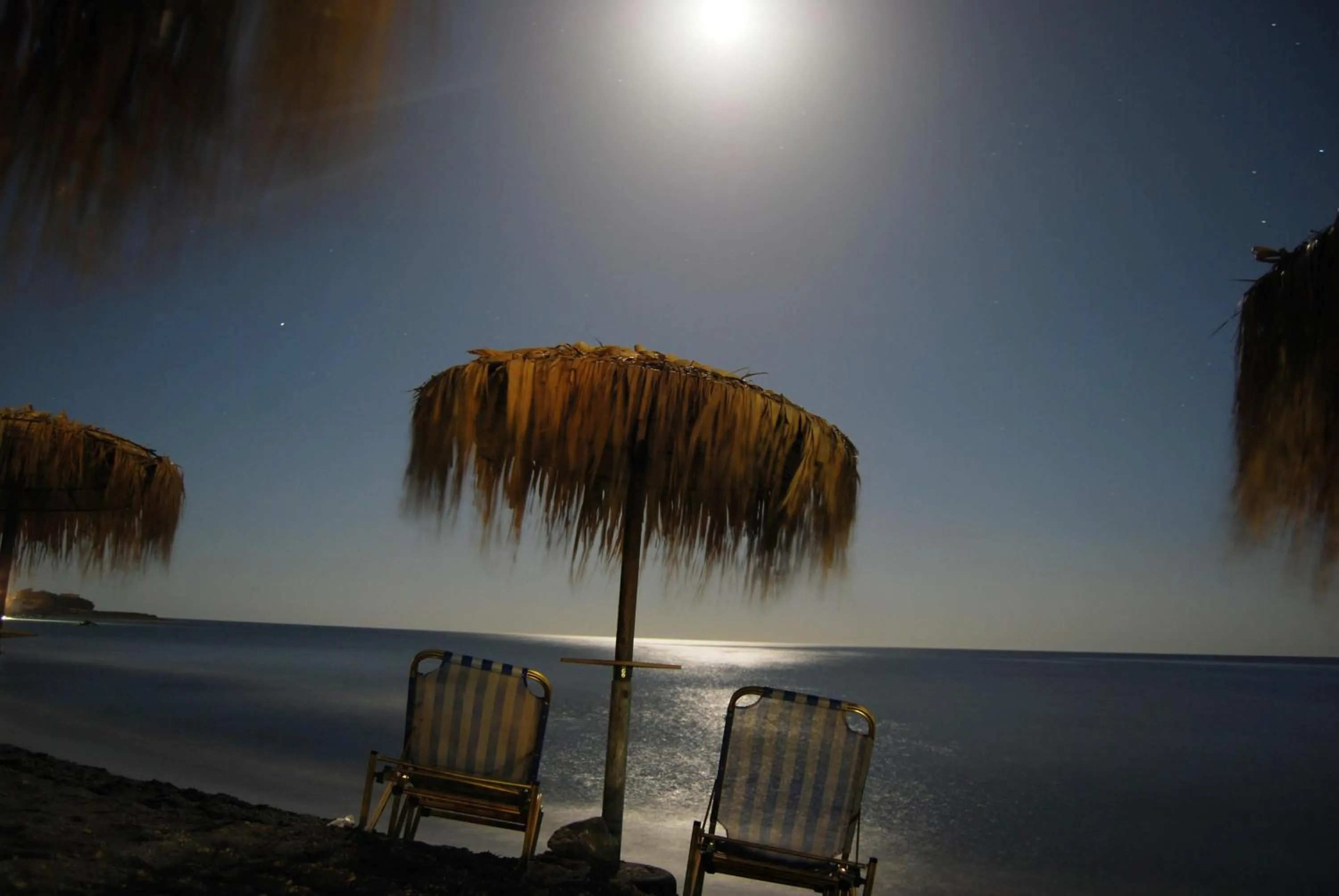 Night in Aretousa Villas