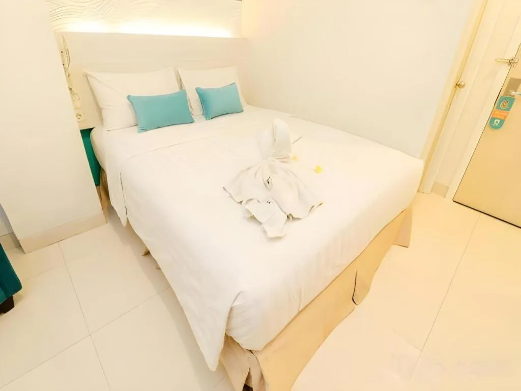 Bed in Makassar Beach Inn