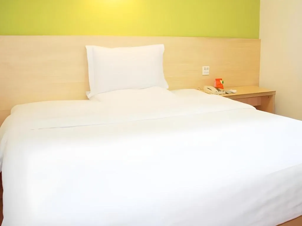 Bed in 7 Days Inn Changsha Pedestrian Street Nanmenkou Metro Station