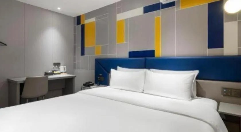 Bed in 7 Days Inn Changsha Pedestrian Street Nanmenkou Metro Station