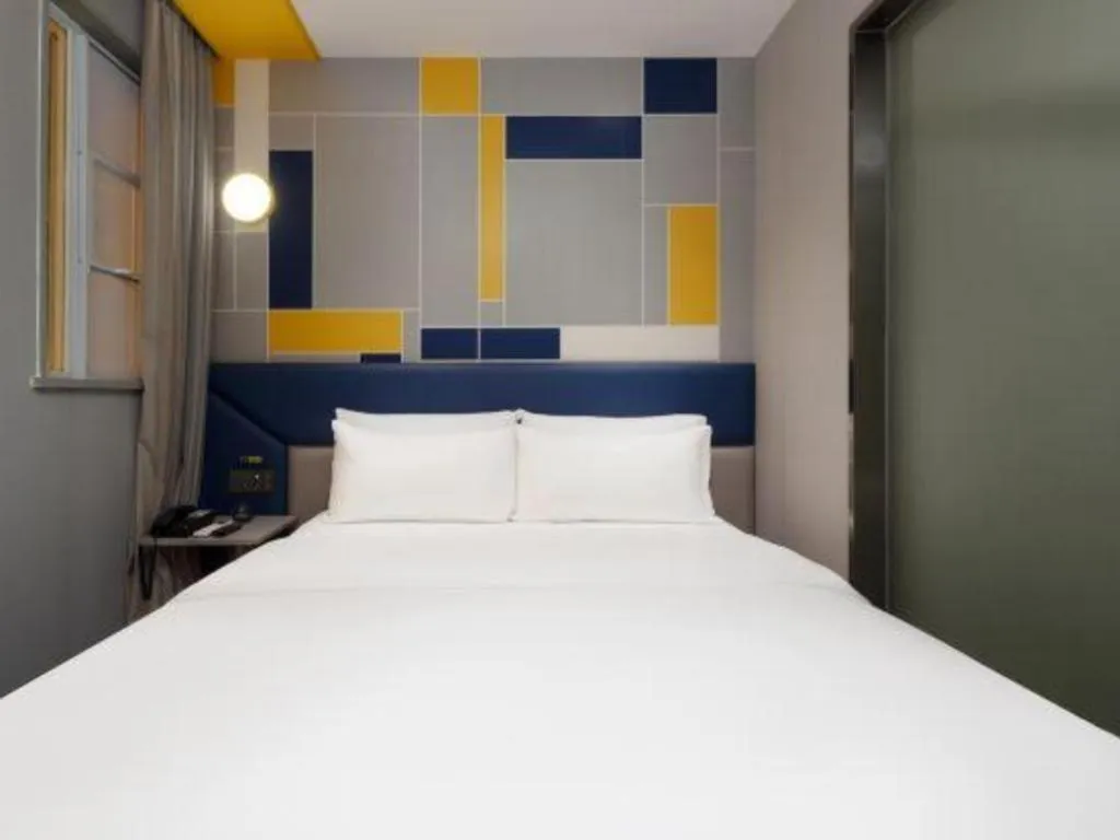 Bed in 7 Days Inn Changsha Pedestrian Street Nanmenkou Metro Station