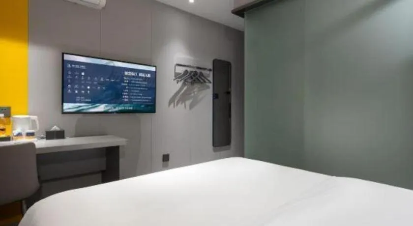 Bed in 7 Days Inn Changsha Pedestrian Street Nanmenkou Metro Station