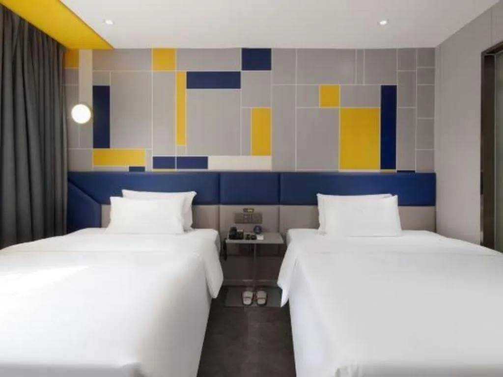 Bed in 7 Days Inn Changsha Pedestrian Street Nanmenkou Metro Station