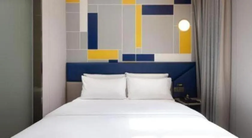 Bed in 7 Days Inn Changsha Pedestrian Street Nanmenkou Metro Station