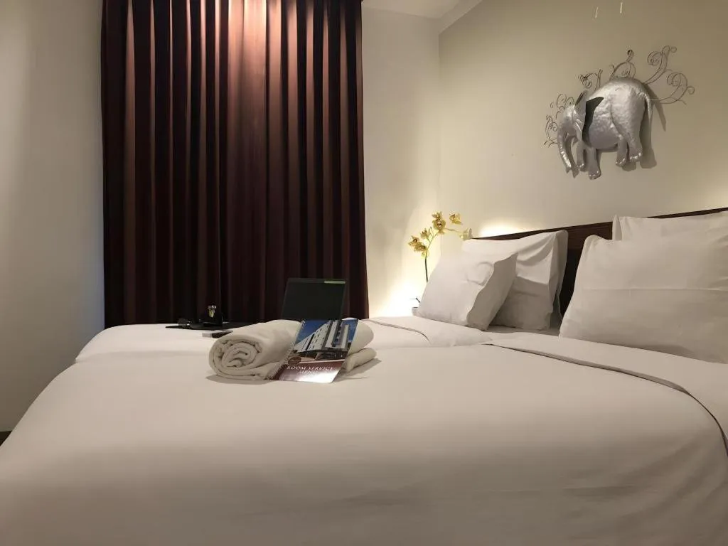 Bed in Burza Hotel Lubuk Linggau