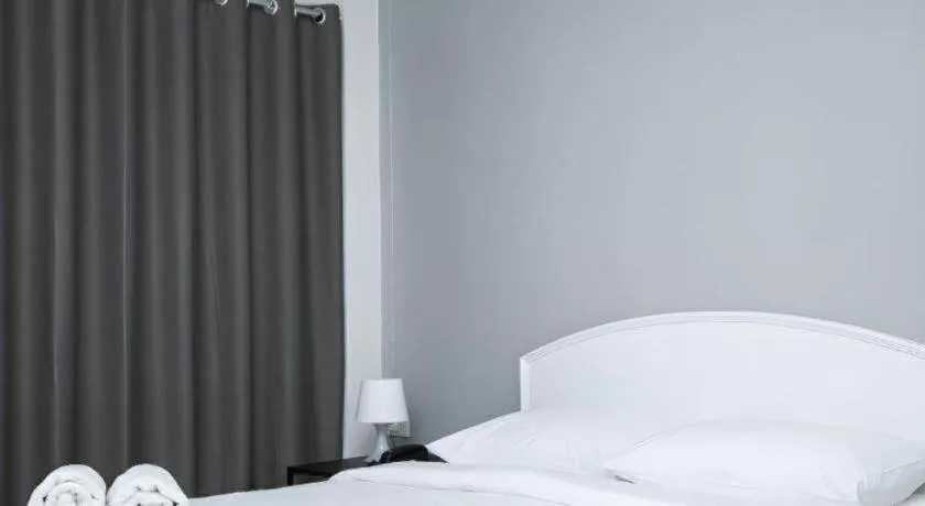 Bed in Crystal Hotel Huahin