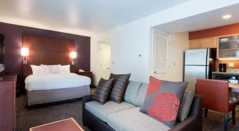 Bed in Chicago - Lombard