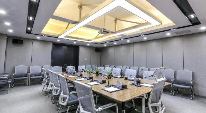 Lavande Hotel Tianjin Binhia Yujiabao Finance Center Branch