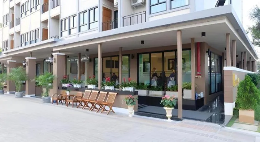 Mira Residence & Resort (halal)