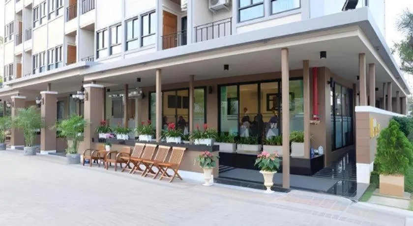 Mira Residence & Resort (halal)