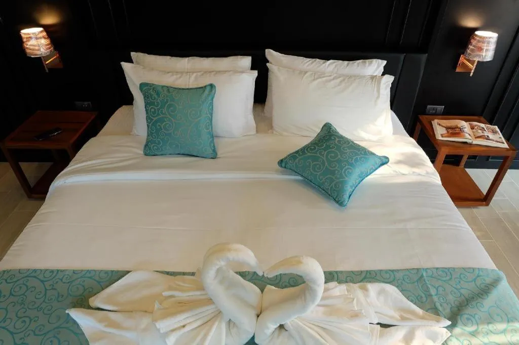 Bed in Mira Residence & Resort (halal)