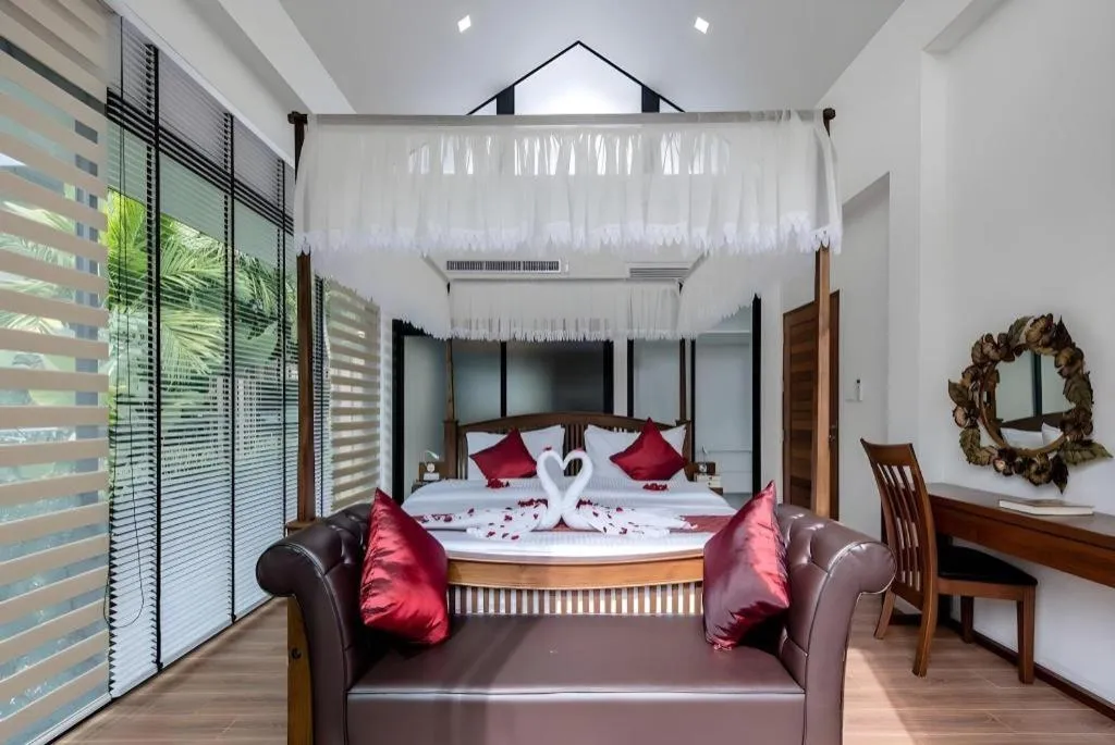 Bed in Mira Residence & Resort (halal)