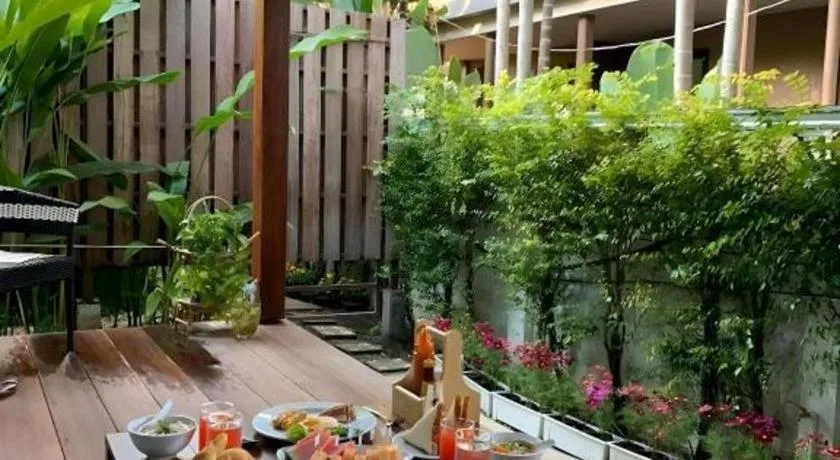 Mira Residence & Resort (halal)