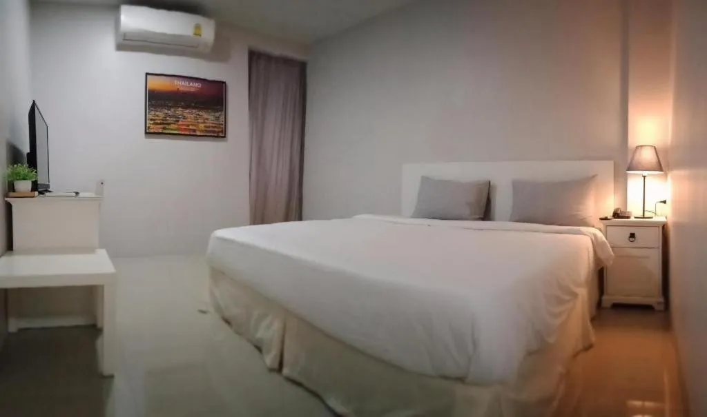 Bed in Your Place Hotel