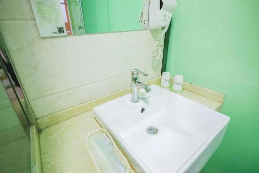 Vatica HeFei Baishuiba BHG Hotel