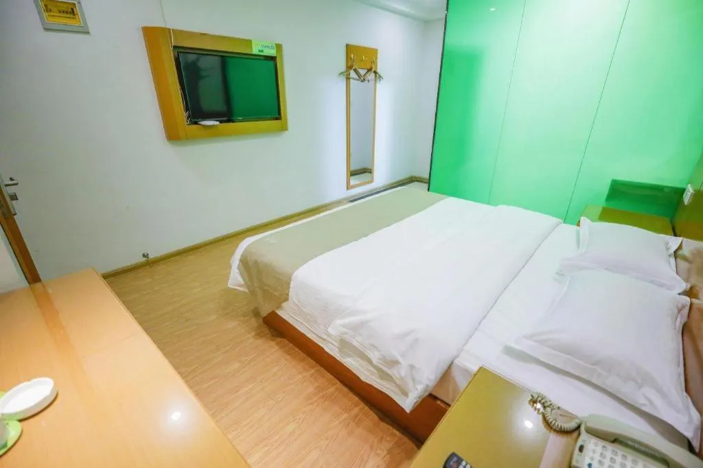 Bed in Vatica HeFei Baishuiba BHG Hotel