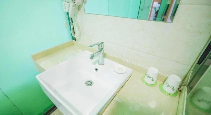 Vatica HeFei Baishuiba BHG Hotel