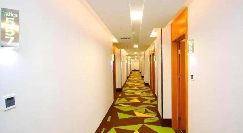 Vatica HeFei Baishuiba BHG Hotel