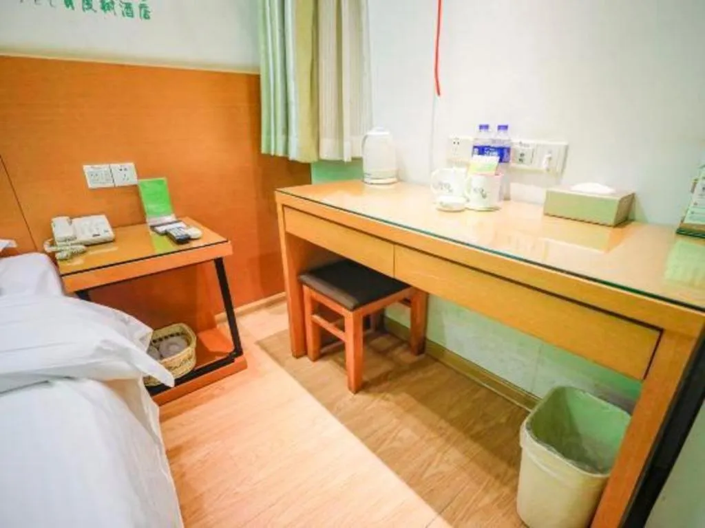 Bed in Vatica HeFei Baishuiba BHG Hotel