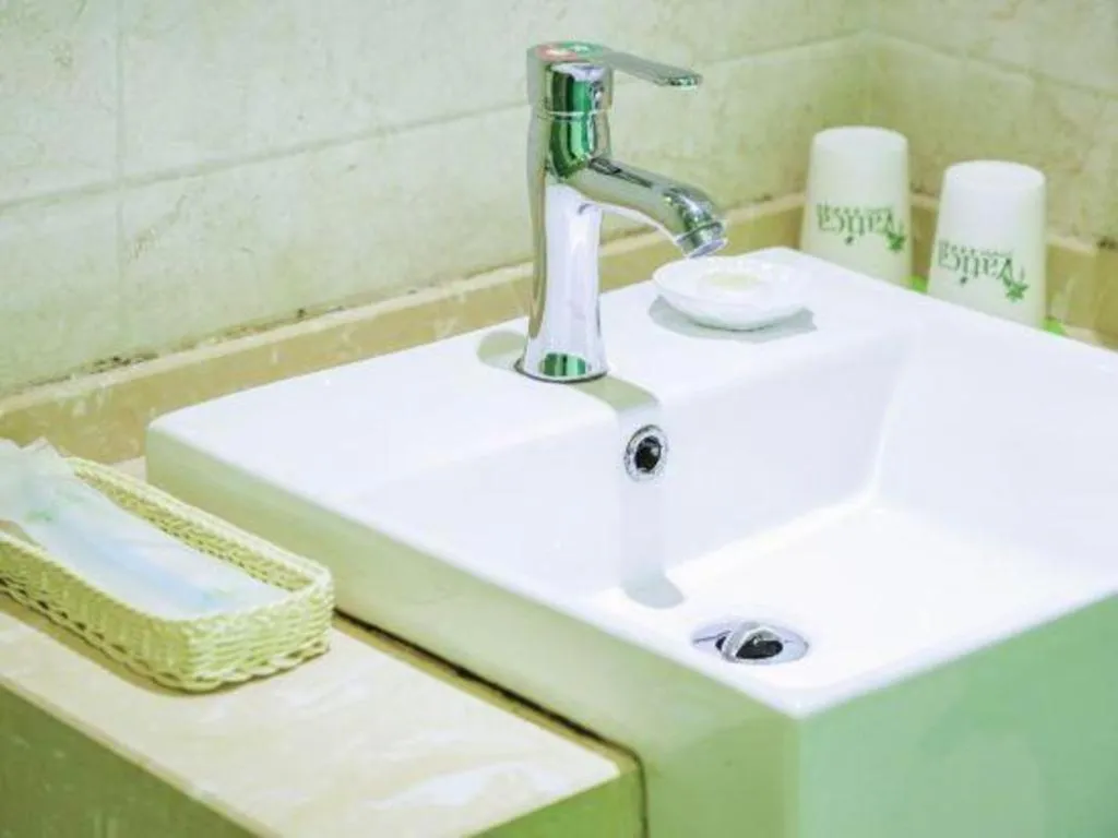 Vatica HeFei Baishuiba BHG Hotel