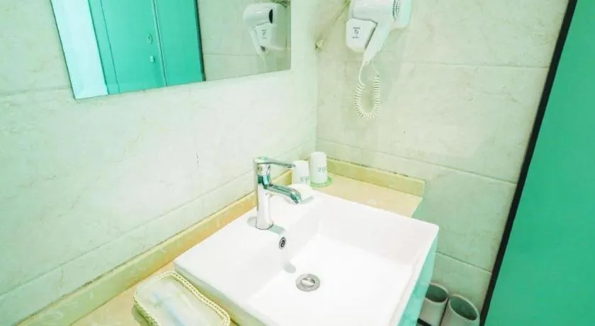 Vatica HeFei Baishuiba BHG Hotel