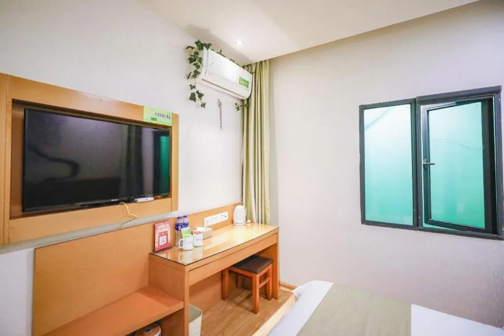 Vatica HeFei Baishuiba BHG Hotel