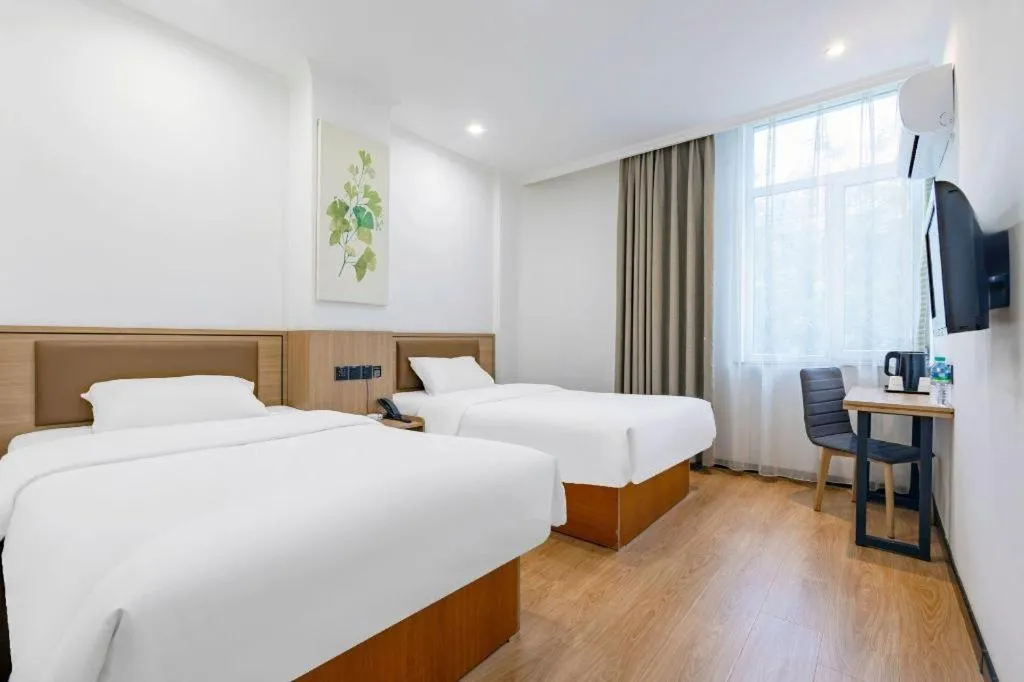 Bed in GreenTree Inn Chaoyang Shuangta District Bus Station