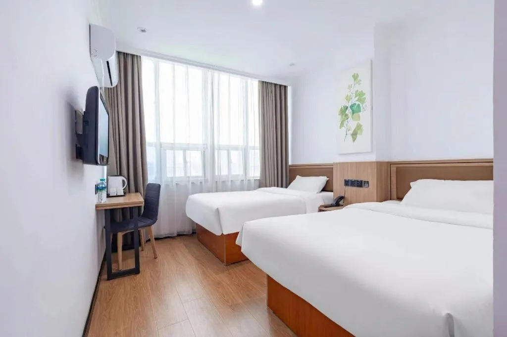 Bed in GreenTree Inn Chaoyang Shuangta District Bus Station