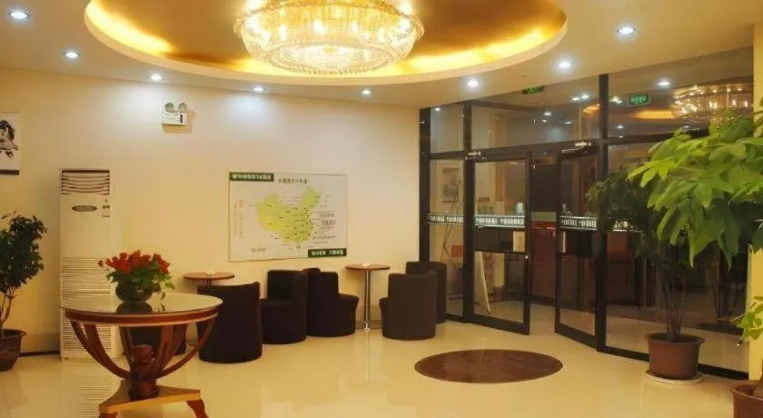 GreenTree Inn Chaoyang Shuangta District Bus Station