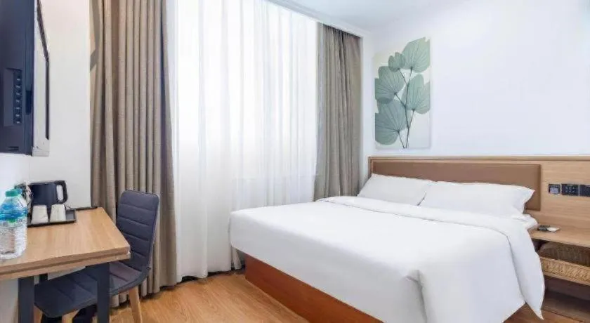 Bed in GreenTree Inn Chaoyang Shuangta District Bus Station