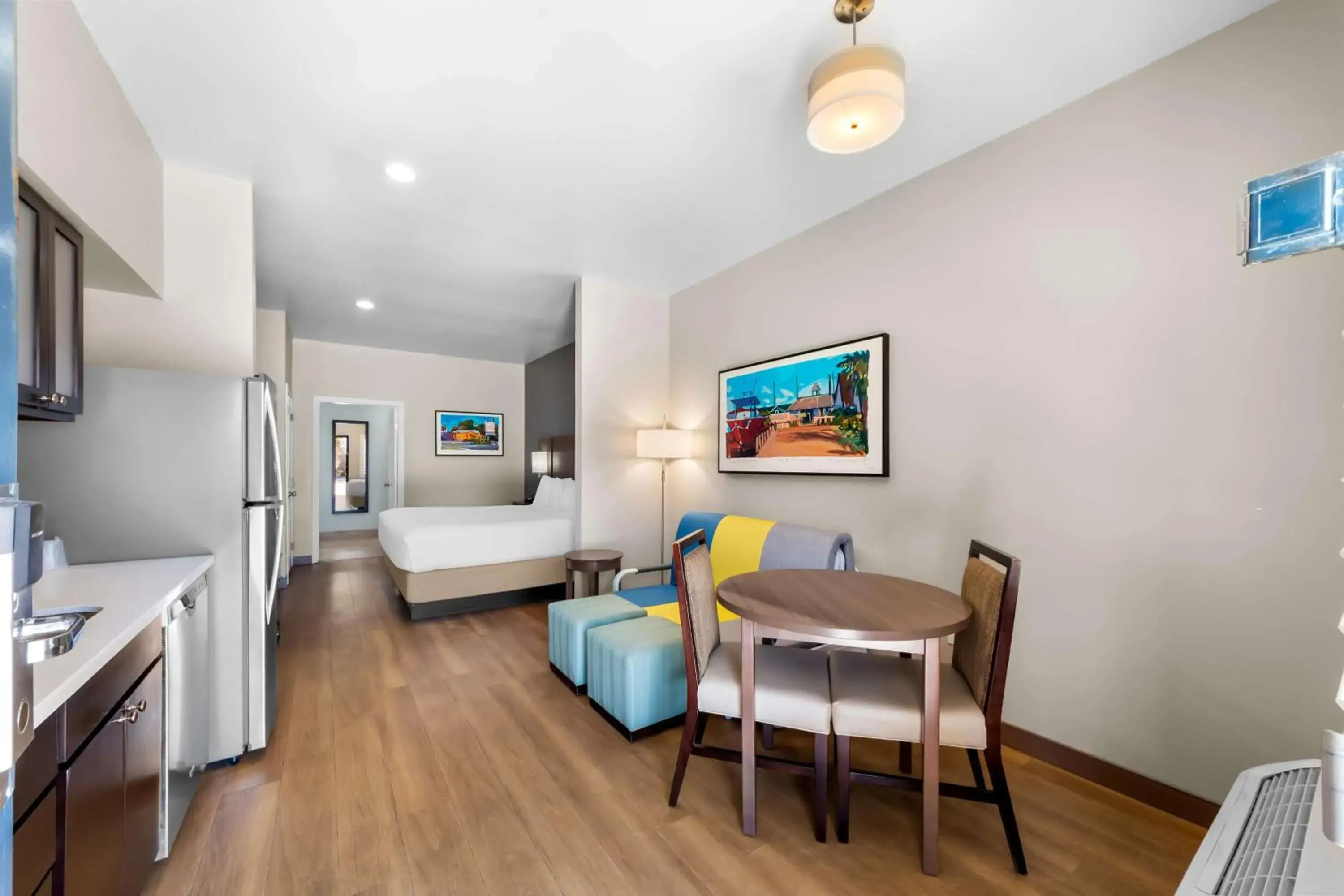 King Suite with Roll-In Shower and Sofa Bed - Disability Access/Non-Smoking in Best Western Port Aransas King Suite with Roll-In Shower and Sofa Bed - Disability Access/Non-Smoking in Best Western Port Aransas