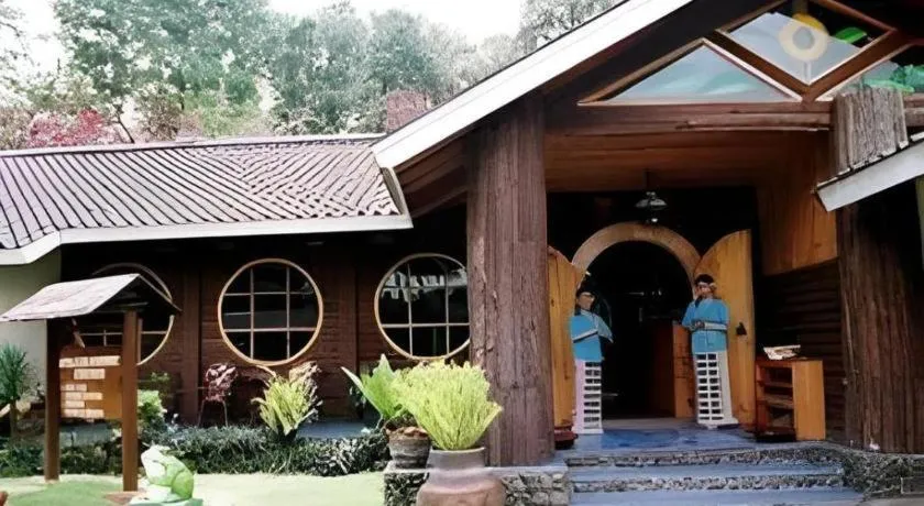 TAMAN SARI HOTEL DAN RESORT