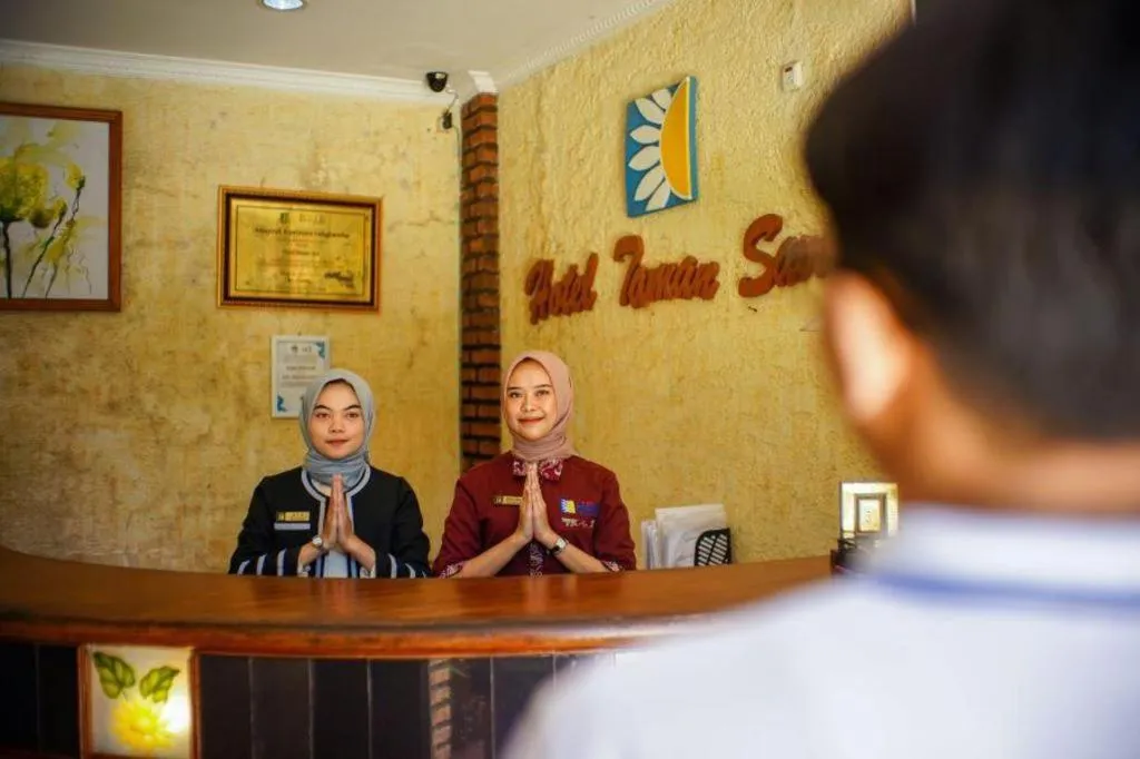 TAMAN SARI HOTEL DAN RESORT