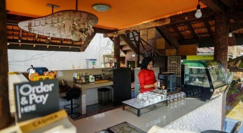 TAMAN SARI HOTEL DAN RESORT