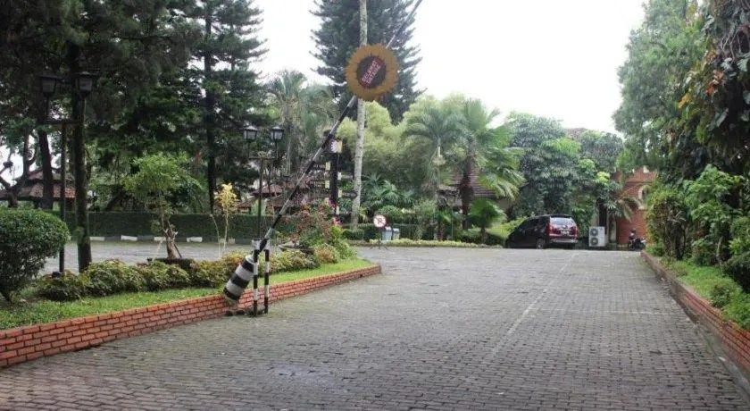 TAMAN SARI HOTEL DAN RESORT