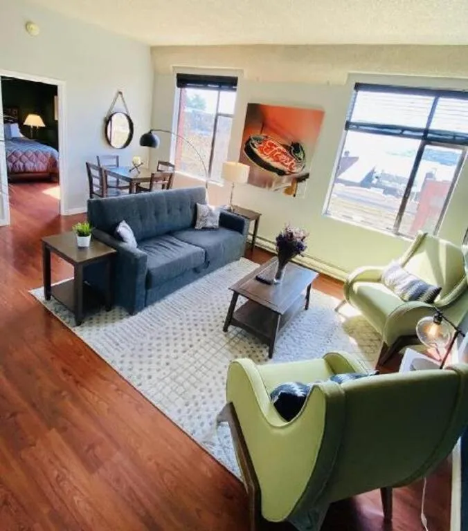 The Oxford Seattle-Downtown