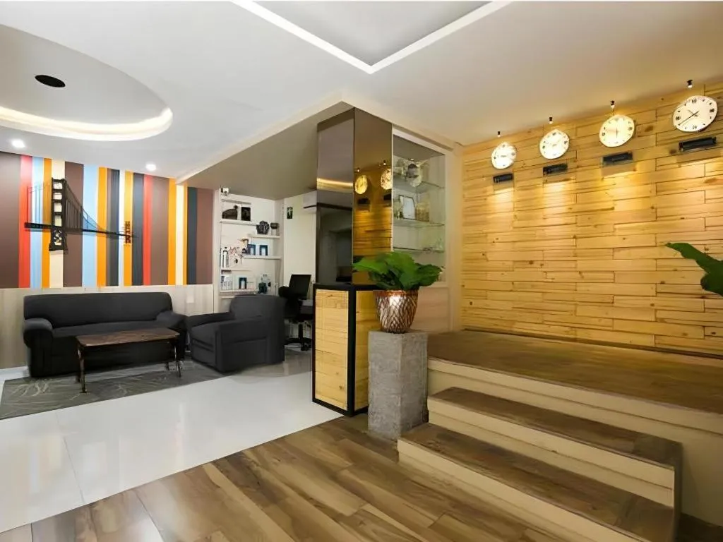 Life Puri Hotel Surabaya