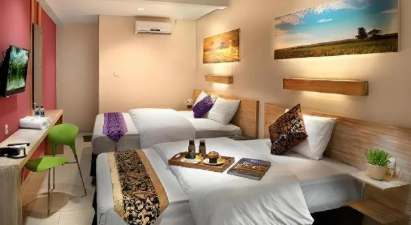 Bed in Life Puri Hotel Surabaya