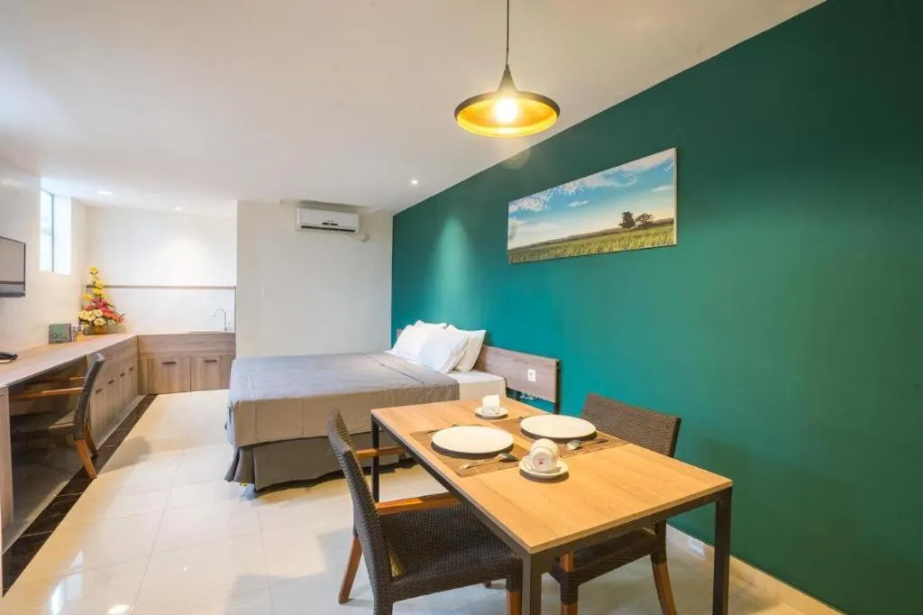 Bed in Life Puri Hotel Surabaya