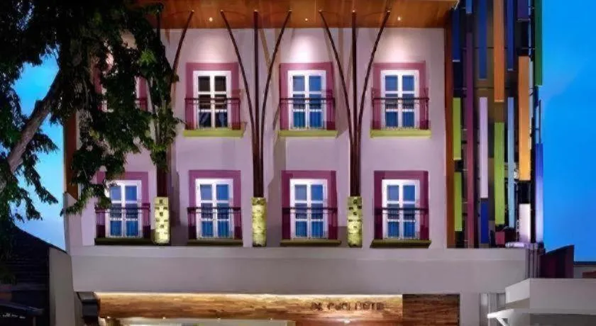 Life Puri Hotel Surabaya