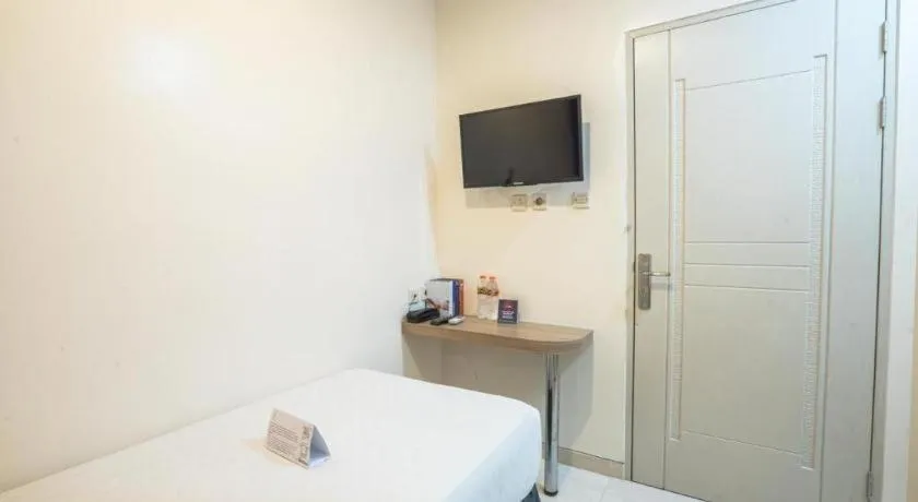 Bed in Life Puri Hotel Surabaya