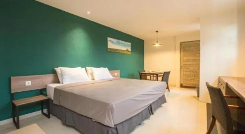 Bed in Life Puri Hotel Surabaya