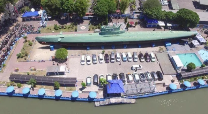 Life Puri Hotel Surabaya