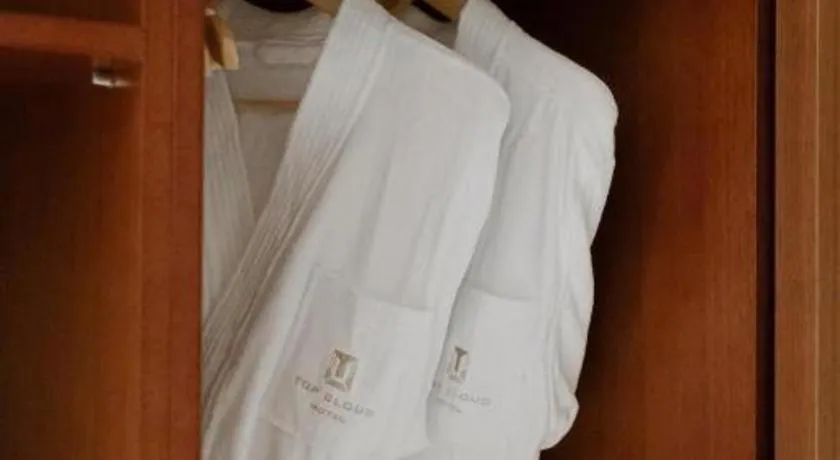 Top Cloud Hotel Iksan