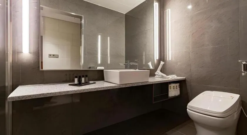 Top Cloud Hotel Iksan