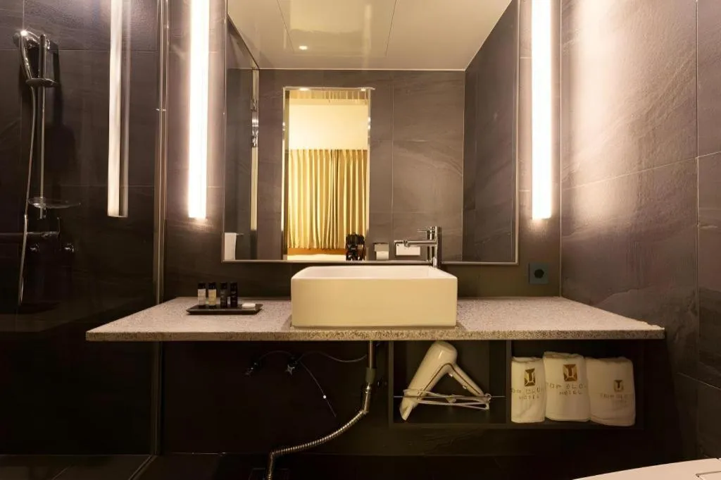 Top Cloud Hotel Iksan