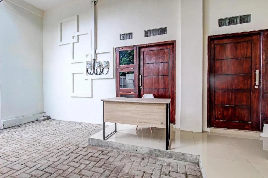 Super OYO 91816 Griya Putih