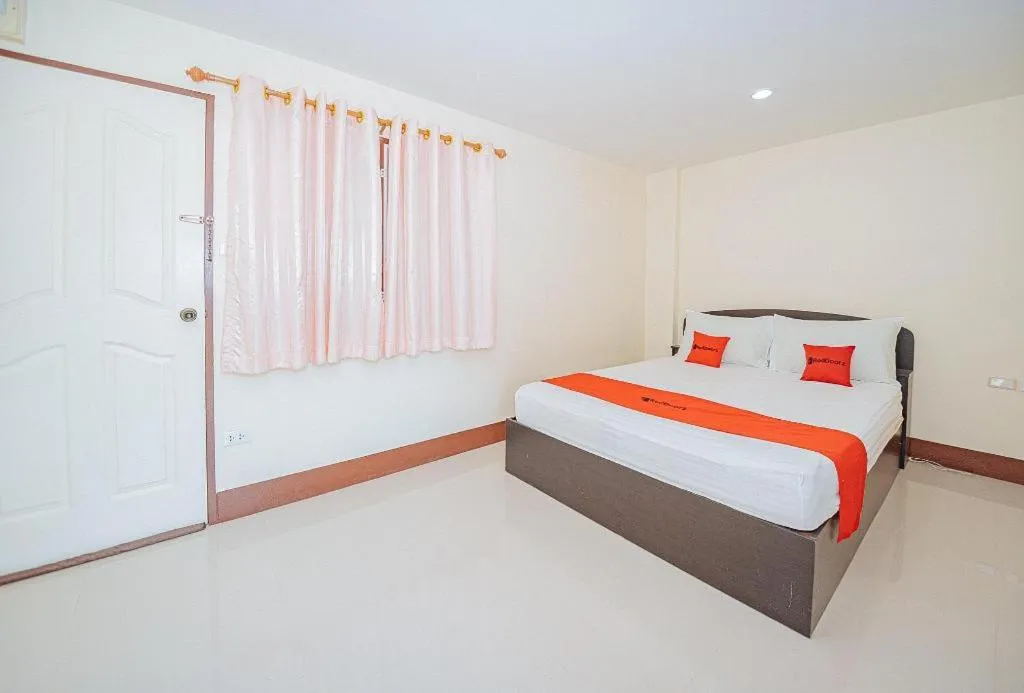 Bed in Supattranai Home Hua Hin