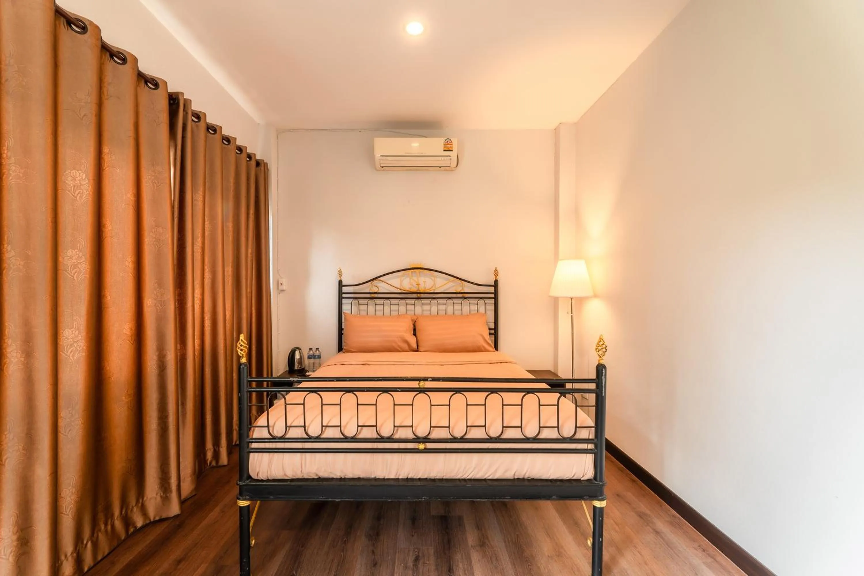 Bed in Guru Resort Chiang Mai