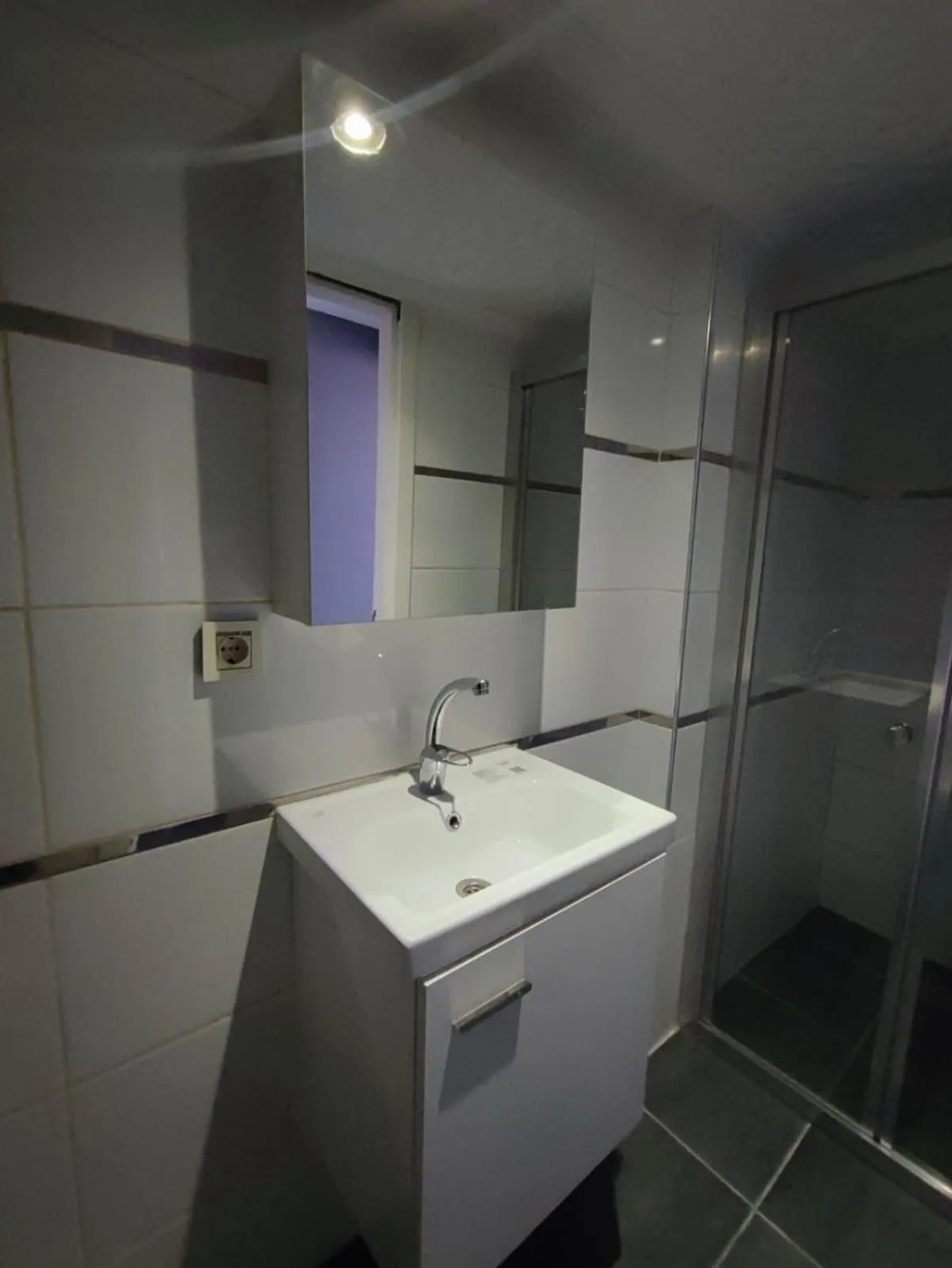 Shower in Smyrna Homes & Suits